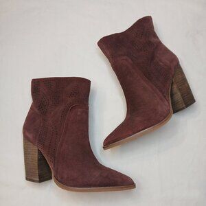 Nordstrom Rack- Vince Camuto Catheryna Leather Pointed Toe Ankle Bootie sz 7